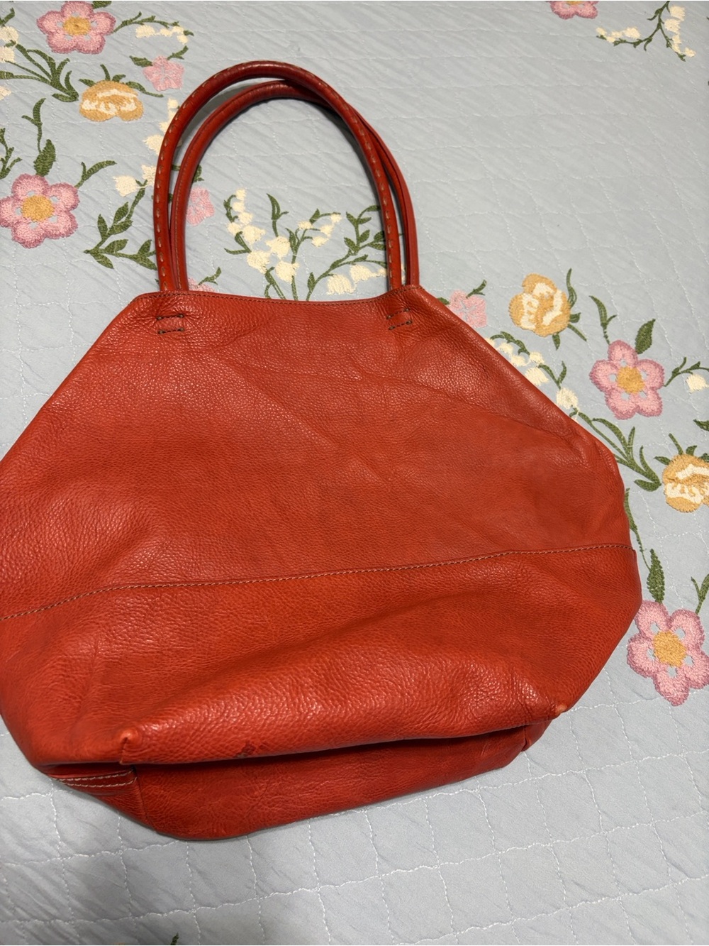 J Jill Orange  Leather  Boho  PreOwned Bag. Shows wear